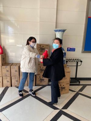 三八婦女節(jié)，公司為全體女職工發(fā)放福利